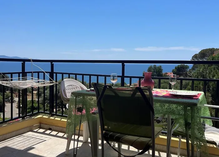 Un Havre De Paix Aux Sanguinaires Ajaccio (Corsica)